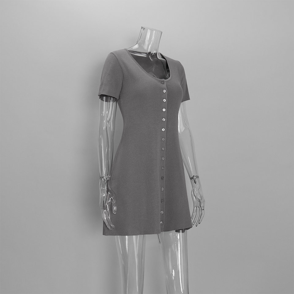 Đầm ngắn dáng chữ A cổ V sâu cài khuy một hàng, tay ngắn dệt kim, eo cao tôn dáng — 100% viscose, Có sẵn đủ màu, đủ size, trọng lượng: 290g, Màu be, Màu kaki chi tiết 11