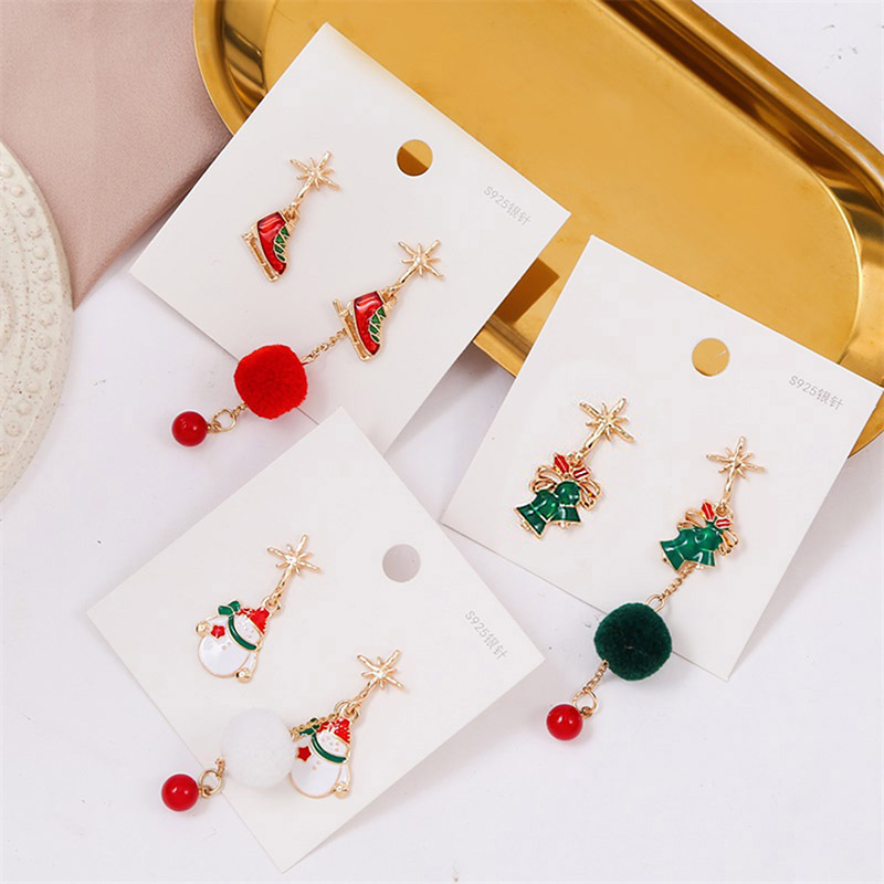 Creative Trend Long Hair Ball Dripping Oil Christmas Earrings European And American Holiday Earrings display picture 2