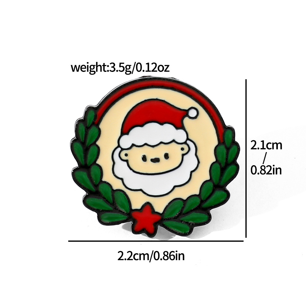 Classic Christmas brooch for elderly