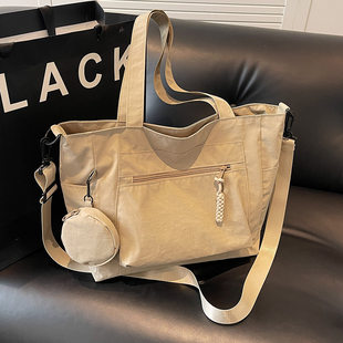 Capacious shopping bag, Korean style