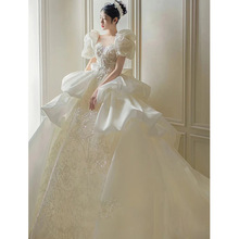 缎面法式婚纱夏季2023新款新娘高级质感在逃公主拖尾重工奢华主纱