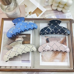 橘朵醋酸镶钻高级感小香风鲨鱼抓夹后脑勺盘发夹子简约气质头饰