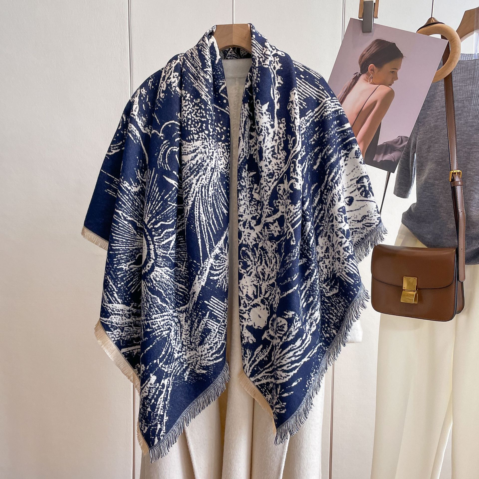 2023 Otoño e Invierno Nueva bufanda de estilo coreano de moda todo fósforo floral engrosada bufanda caliente chal de Cachemira de doble cara para las mujeres