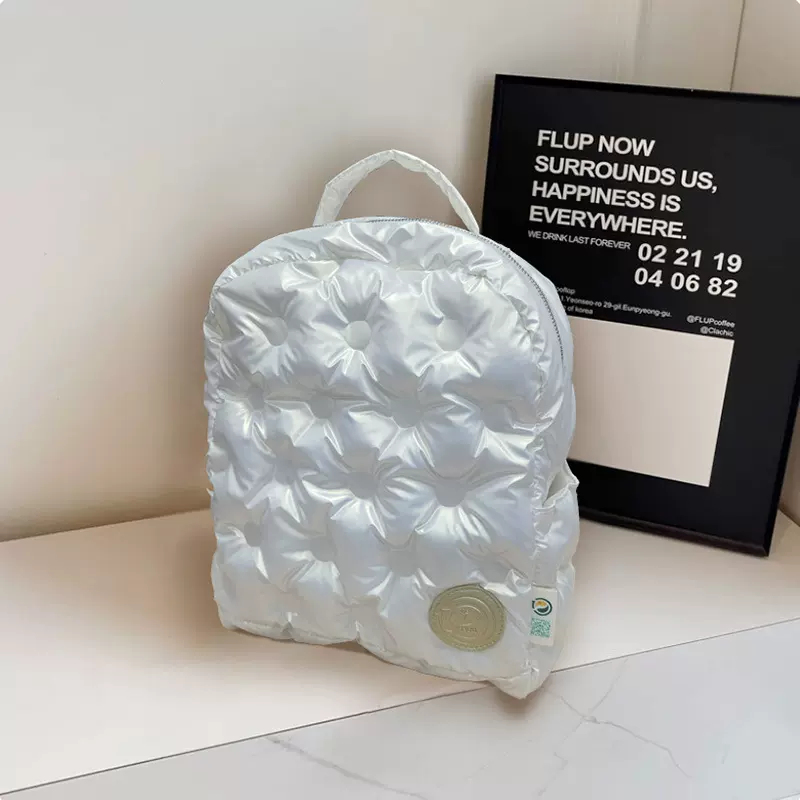 工厂直销羽绒背包潮流百搭双肩包防水轻便女士包休闲书包可定制