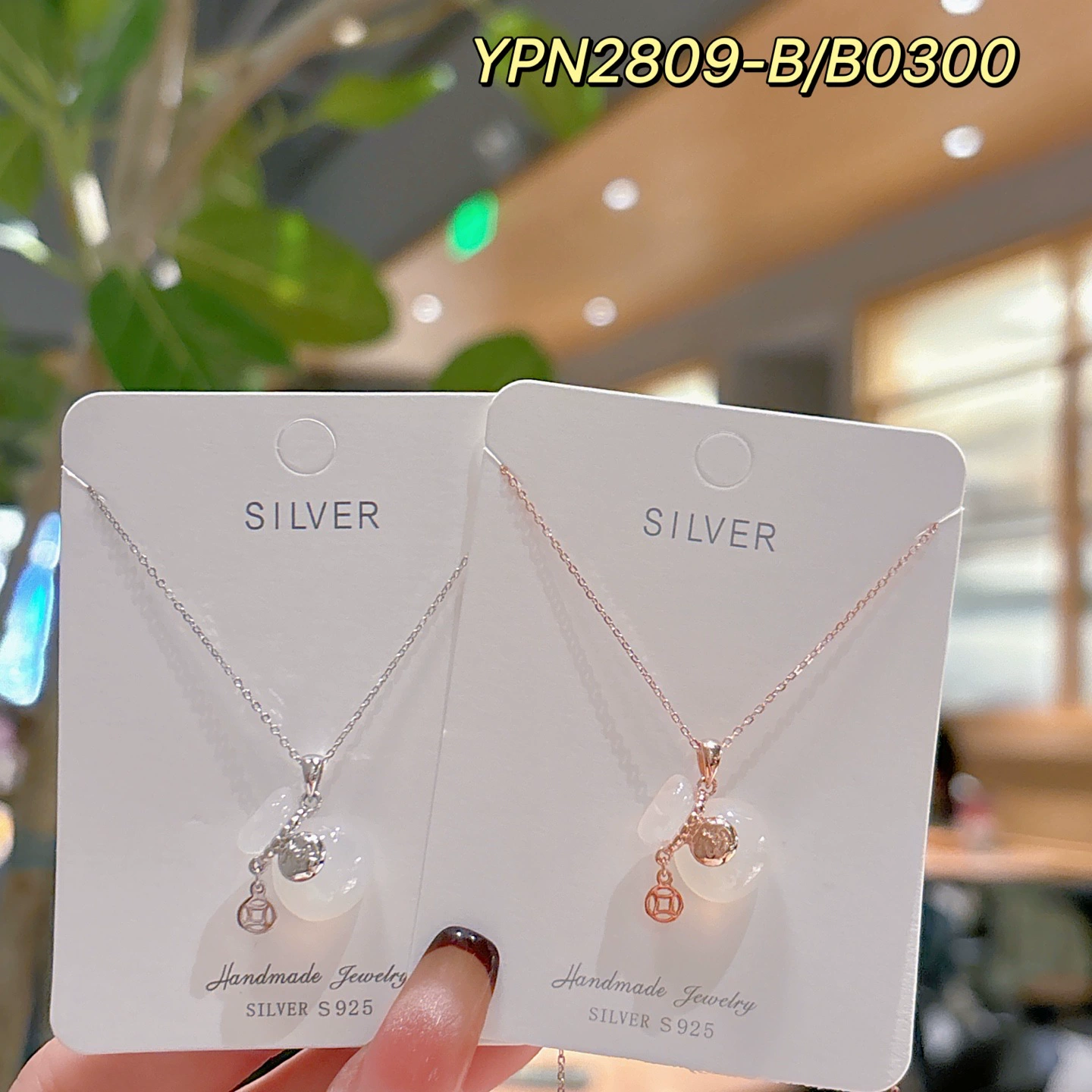 Подвеска с бусинкой-брелоком из меди маленького дизайна, стиль light luxury, образец серебра 925, подарок на день рождения