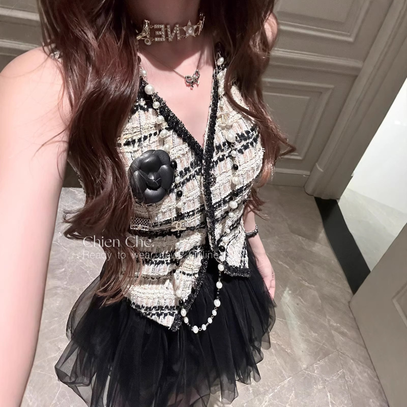 Chien Chanel-Style Short Vest Summer Tweed V-Neck Vest for Women with a Vintage Rich Look Chien Chanel-Style Short Vest Summer Tweed V-Neck Vest for Women with a Vintage Rich Look