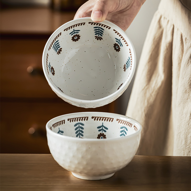 Japón estilo retro dibujado a mano pequeña flor cerámica doméstica cubiertos de arroz tazón de ensalada tazón de fideos tazón de sopa tazón de desayuno