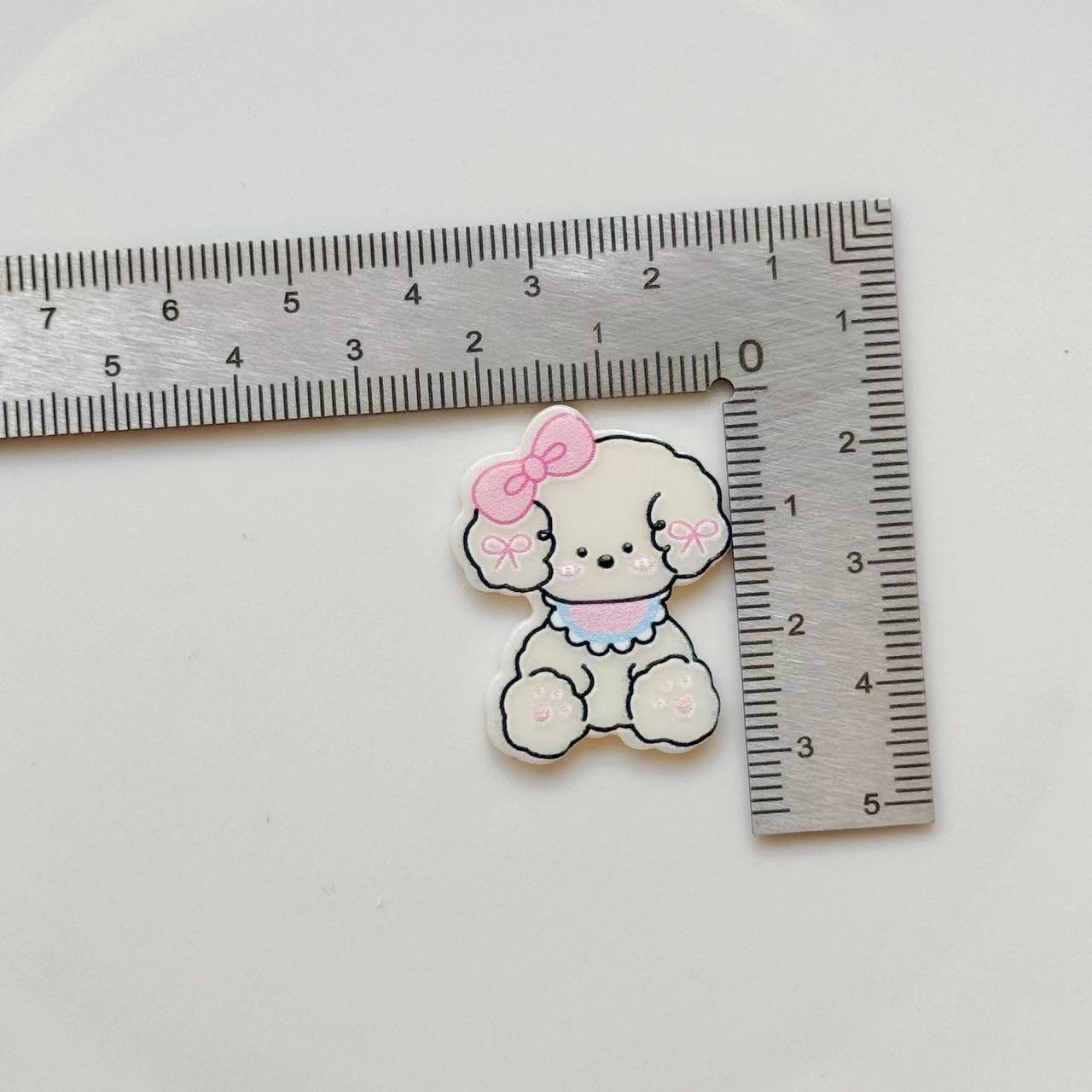 머리에 핑크 활 강아지