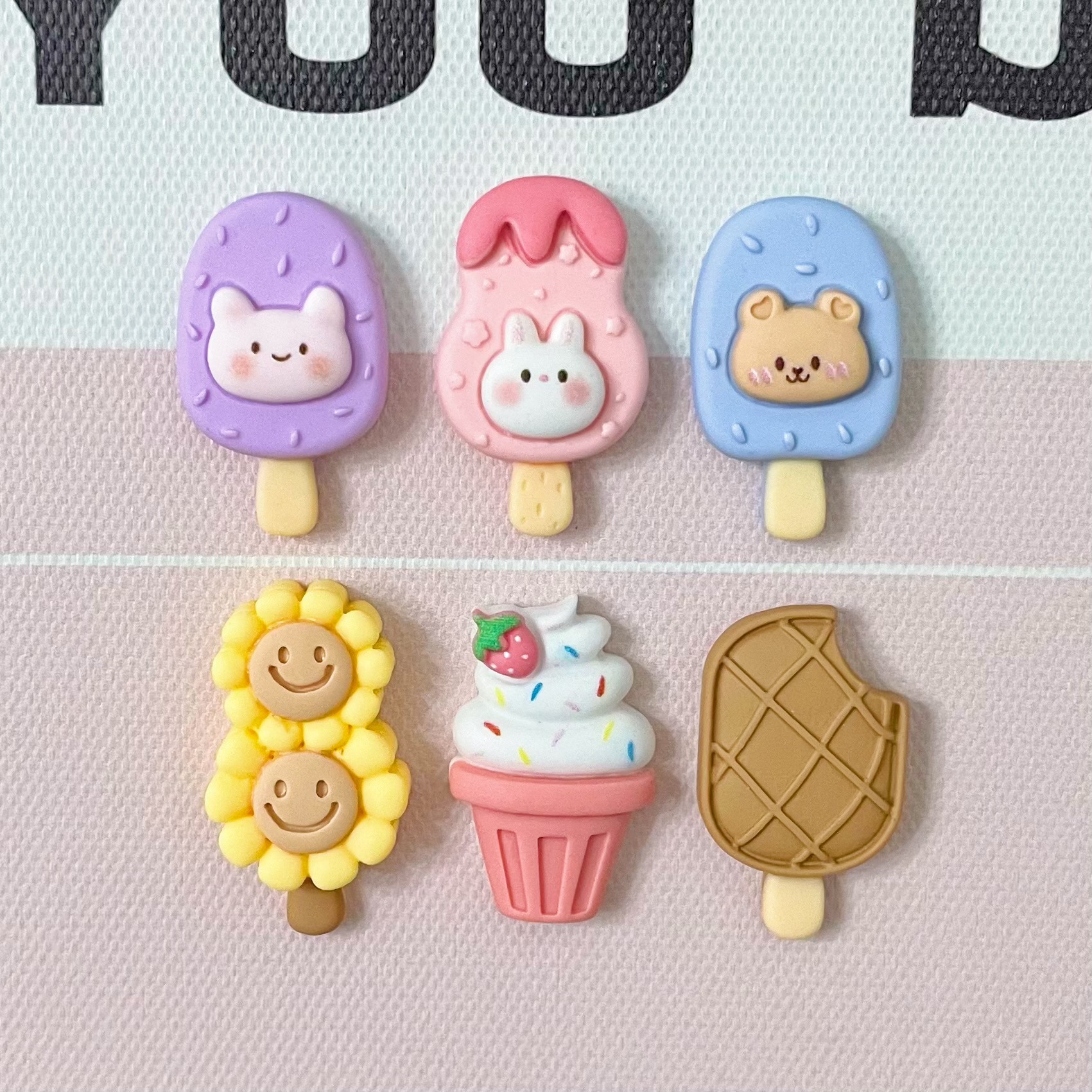 Cartoon acrylic rabbit with accessories for ice cream