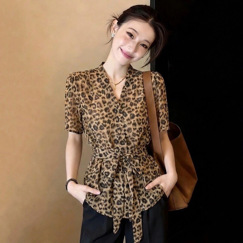 European High-End Leopard Print Short-Sleeve Shirt for Women, Summer 2026 New Style, Plus Size, Waist-Cinching Tie, Stylish Top European High-End Leopard Print Short-Sleeve Shirt for Women, Summer 2026 New Style, Plus Size, Waist-Cinching Tie, Stylish Top
