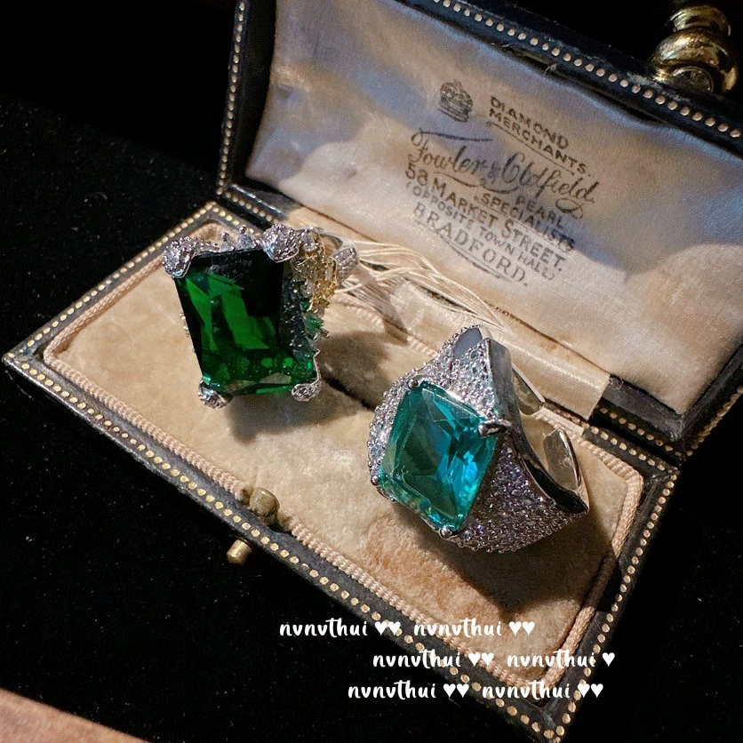Emerald Mogoto Геометрический Богатый Моно — злая счастливая позолота 18К изумрудный коронатый дизайн кольца