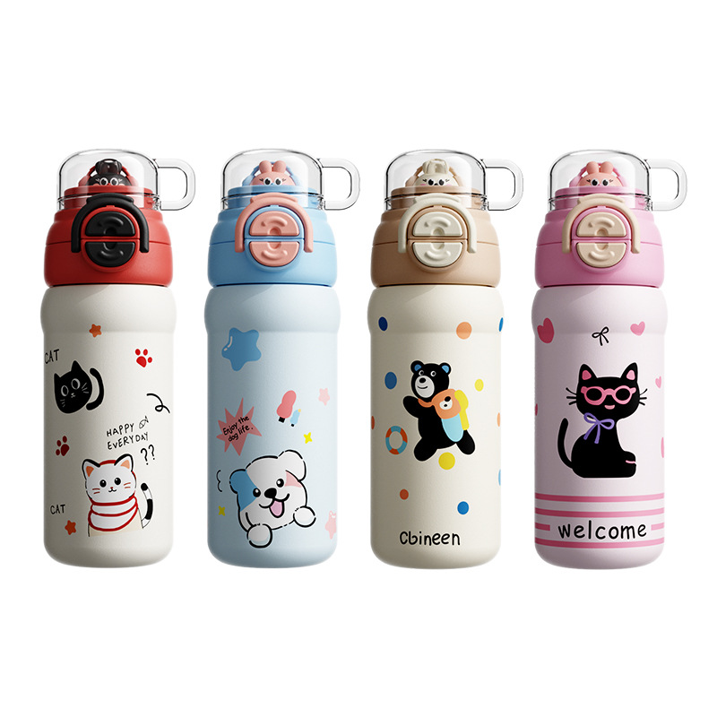 Gran capacidad de alta calidad, taza de calor de moda, dibujos animados lindos, taza de paja rebotante, taza de agua de regalo para estudiantes y niños.