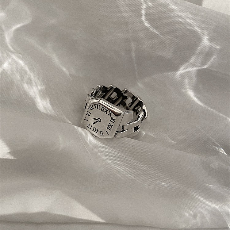 Versión coreana del anillo de números romanos para mujer, reloj de la industria pesada de la moda retro S925, anillo abierto plateado, anillo de dedo de comida de hip-hop