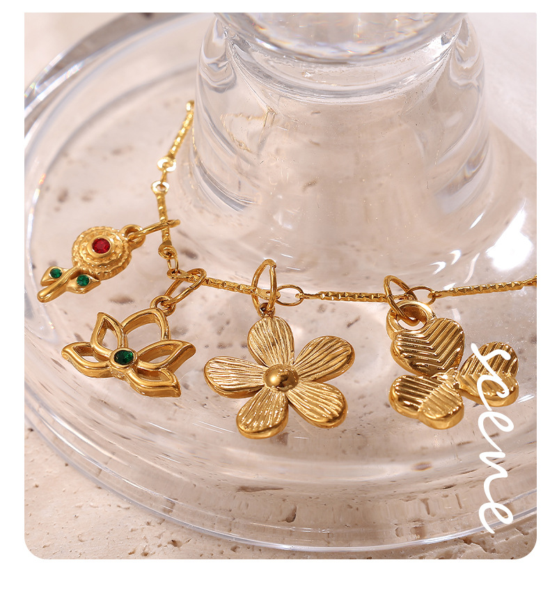 Real Gold Plated Plating Material 1 Piece Quantity 1 Piece 304 Stainless Steel PVD Coated Real Gold Plated Maple Leaf Cherry Polished Pendant