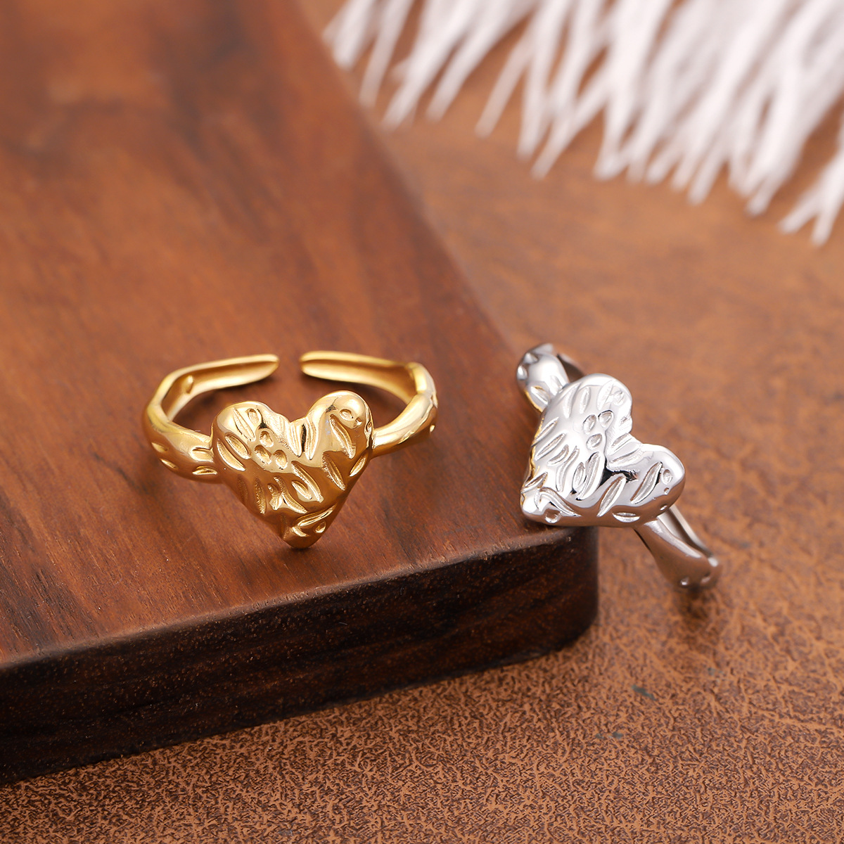 Simple Mature Men's Ring In Hypoallergenic Titanium Steel_voghion.com