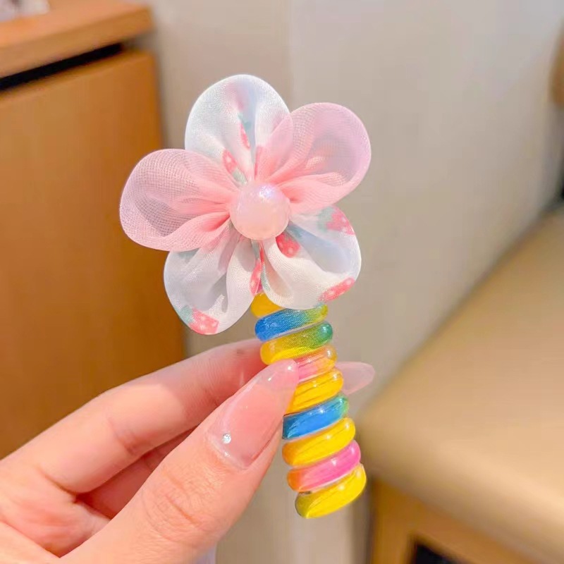 Línea telefónica de flores de hilo de red