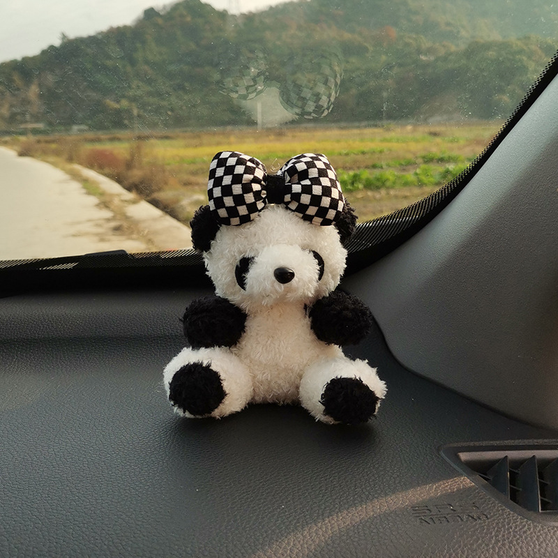 Linda decoración de coche panda pantalla de control central espejo retrovisor reflectante adorno muñeca de coche adorno de adorno de coche mujer