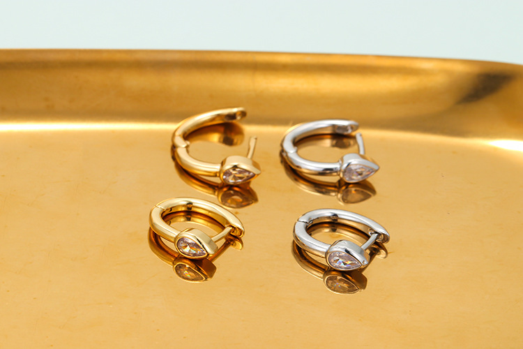 Wholesale Jewelry Drop Diamond Pear-shaped Copper Earrings Nihaojewelry display picture 3