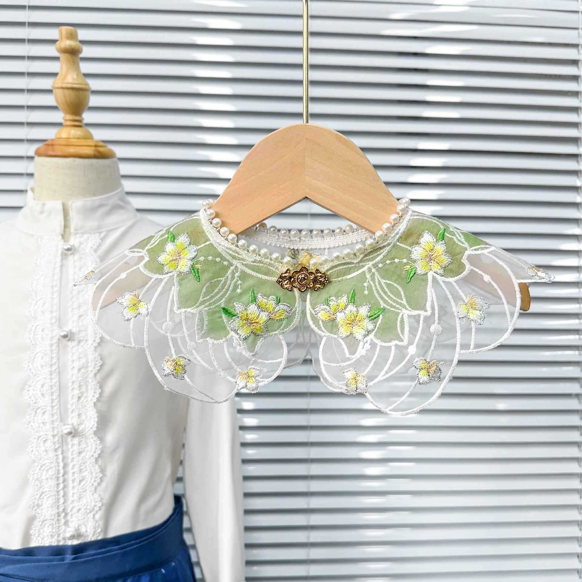 Oganza bordado padre-hijo Tang estilo nacional Han ropa de mujer cuello falso de la industria pesada perla hombro de nube con falda de caballo hombro de nube