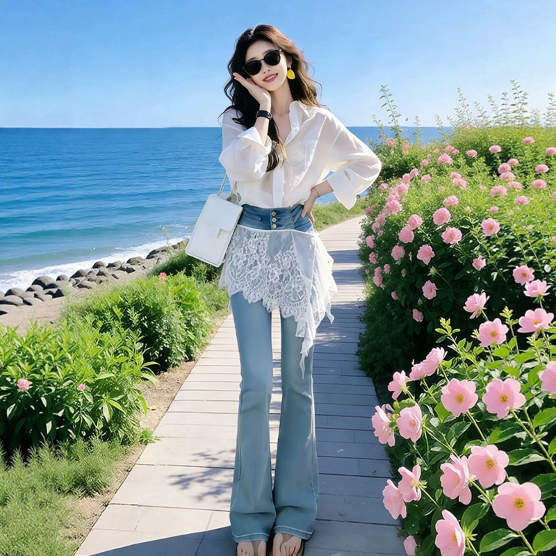 Fashion Style: Fashionable lace casual slim-fit shirt paired with bell-bottom jeans with a rear flap Fashion Style: Fashionable lace casual slim-fit shirt paired with bell-bottom jeans with a rear flap