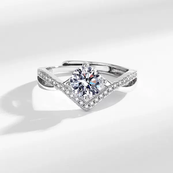 Southeast Asia Shake Voice Express Live 5A Zircon Imitation Moissanite Ring Women Crown Wedding Ring Explosions Wholesale