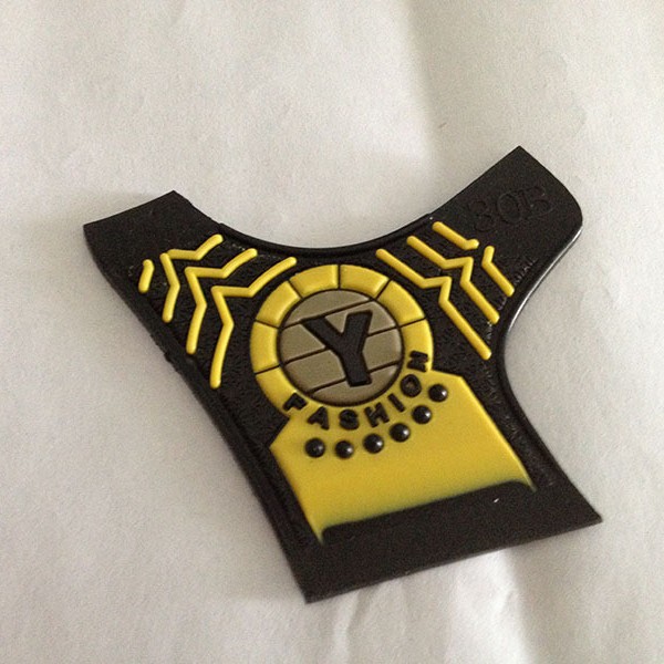 PVC滴塑软胶标坐垫商标橡胶皮标滴塑标皮革标注塑标厂家