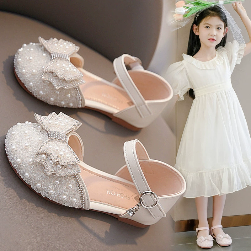 Детская обувь, летние полусандалии для девочек, новинка лета 2025, модные детские туфли с камнями в корейском стиле для средних и старших детей, мягкая подошва, туфли для маленьких принцесс