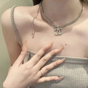 女士小配饰