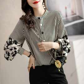 条纹拼接灯笼袖长袖衬衫女2026秋新款百搭气质撞色立领雪纺上衣