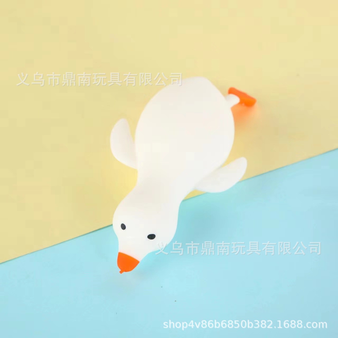 Squeeze Duck, a popular cartoon duck toy for stress relief and relaxation. Available for wholesale.