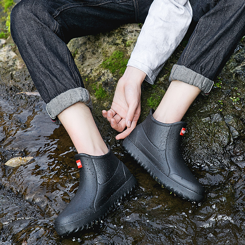 Southeast Asian Men's Rain Boots, Short-Height Outdoor, Cross-Country, Fishing Shoes, Waterproof Rubber Boots for Kitchen Work, Slip-Resistant and Wear-Resistant.