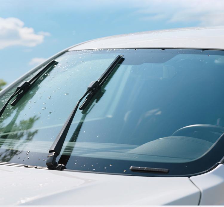 Oil film remover, insect repellent car glass cleaner, summer rainproof cleaning and maintenance, winter antifreeze wiper fluid, suitable for all seasons