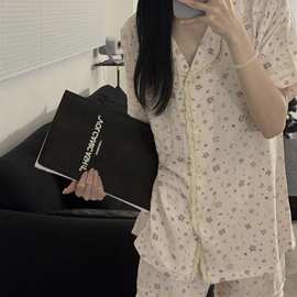 泡泡棉小花翻领短袖短裤休闲舒适套装家居服
