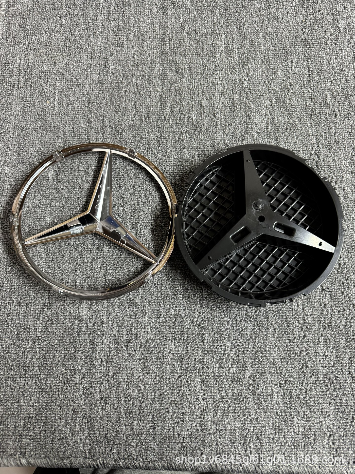 Suitable for Mercedes-Benz W205 C43 C200 C180 C260 C300 Front Grille Emblem Front Logo