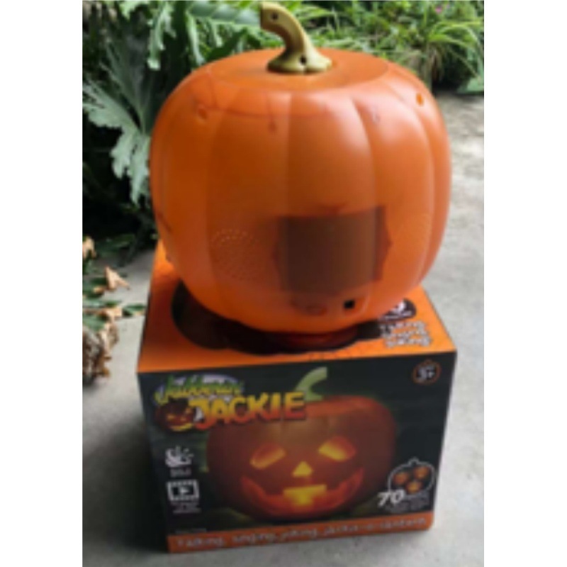 国境を越えたサンリアルハロウィーンのアイデアは、表情のカボチャが光る幽霊の日の雰囲気のシーンのカボチャのランプを奇妙にします|undefined
