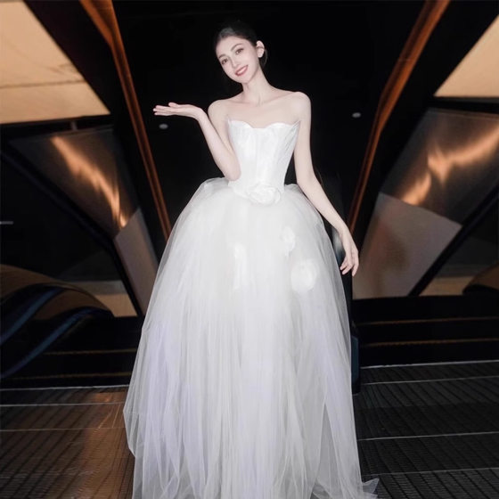 French Style Strapless Light Wedding Dress 2025 New Arrival Elegant Bride White Out Yarn Dress Travel Shot Welcome Yarn