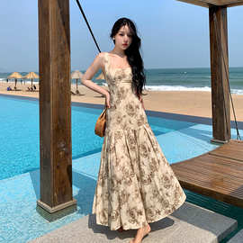 韩国潮款长裙2023夏季新款吊带玫瑰碎花高级感茶歇法式连衣裙女