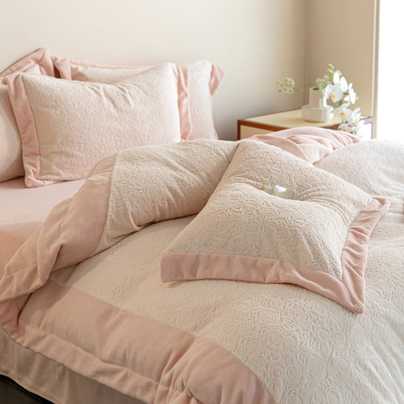 Una clase de seda de cuatro piezas