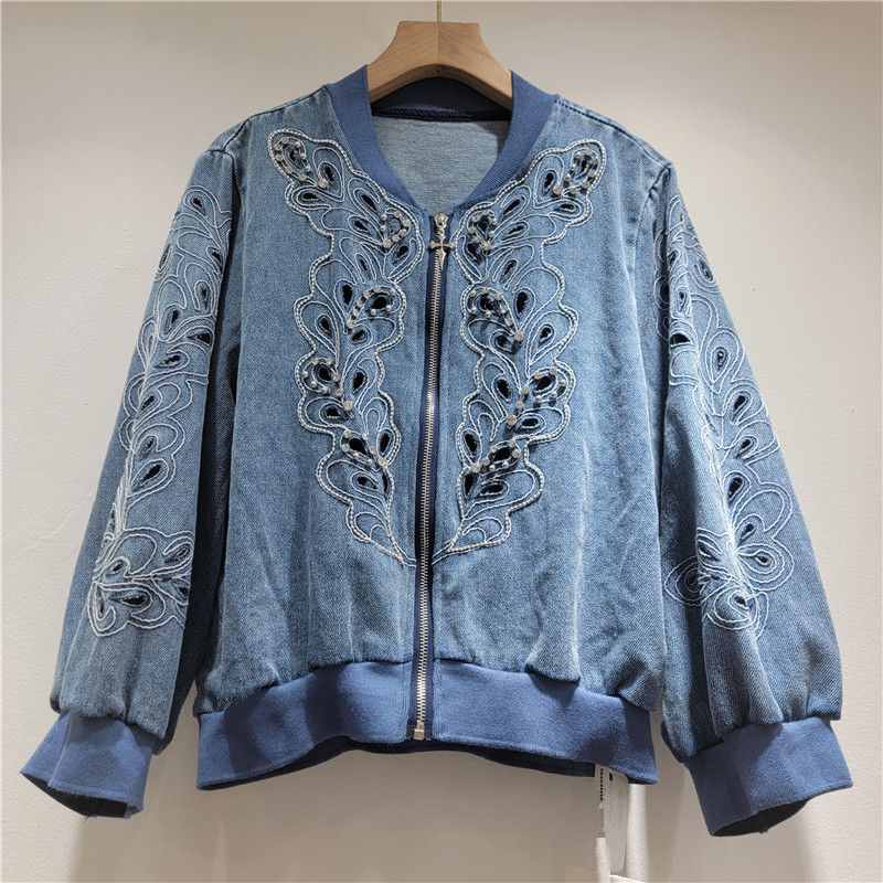 Estación europea nicho de la industria pesada cuentas de clavos agujeros extranjeros chaqueta de reducción de edad bordada con flores pequeñas chaqueta de vaqueros fragrantes