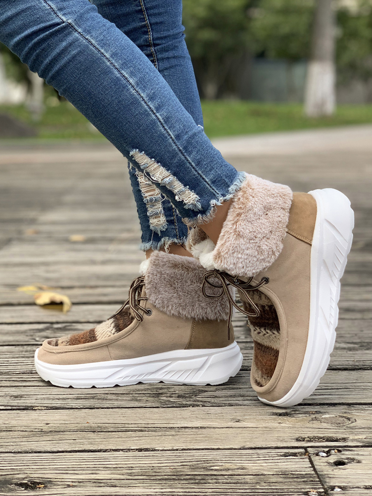 Snow Boots Image 3