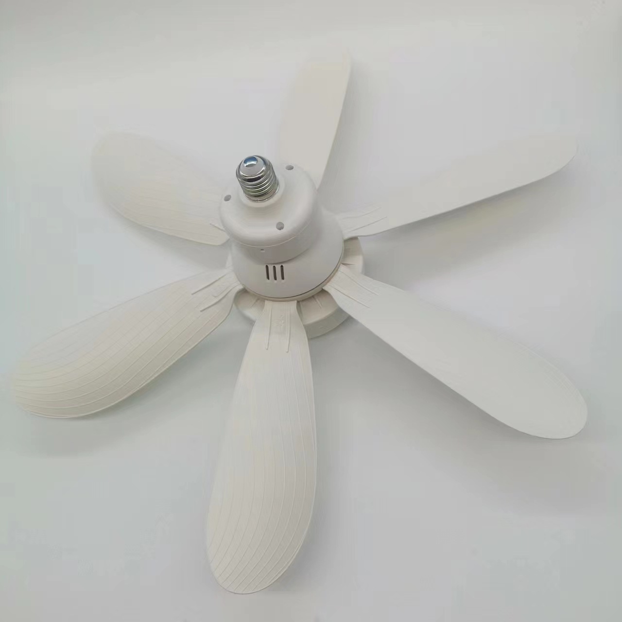 Luz de ventilador de seis hojas, restaurante, lámpara de dormitorio, ventilador de techo integrado, simple E27, lámpara de ventilador de techo LED de boca de tornillo, lámpara Zhongshan