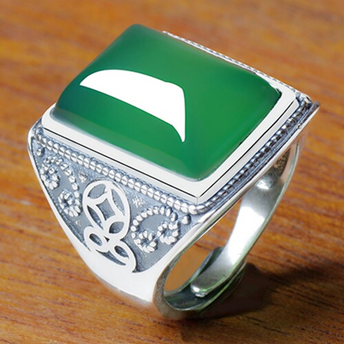 Thai silver-plated green jade and black agate ring Open retro palace style gold coin pattern chrysoprase ring ring