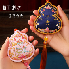 新しい国民的トレンドの文化的で創造的な小さなギフト敦煌刺繍ひょうたんサシェポータブル漢服アクセサリー端午節サシェサシェ