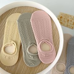 Summer shallow-cut invisible twisted-rib boat socks with silicone non-slip heel, women's Japanese-style basic solid-color breathable casual socks