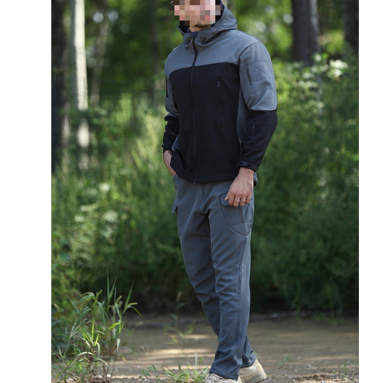New model two-piece sharkskin softshell jacket and pants set with fleece lining, waterproof, green Russian camouflage New model two-piece sharkskin softshell jacket and pants set with fleece lining, waterproof, green Russian camouflage