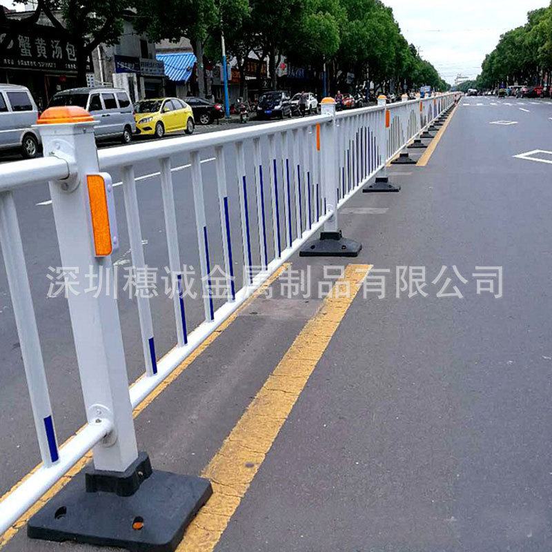 深圳现货市政城市道路护栏 马路中央栏杆 路中防撞市政道路防护栏