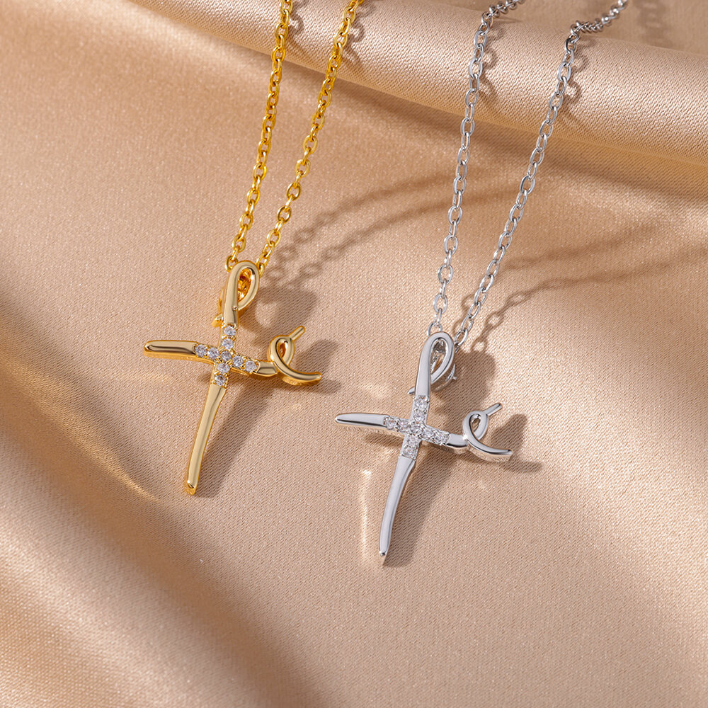 Necklace Image 4
