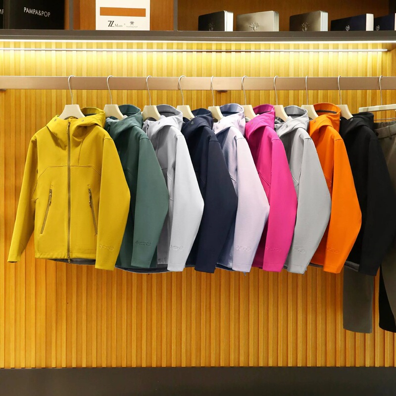 Early Spring Softshell Jacket, Lightweight Oxygen-Enhanced Wool Blend, Thin Fleece Hooded Windbreaker, Unisex Outdoor Commuting Windproof Jacket Early Spring Softshell Jacket, Lightweight Oxygen-Enhanced Wool Blend, Thin Fleece Hooded Windbreaker, Unisex Outdoor Commuting Windproof Jacket