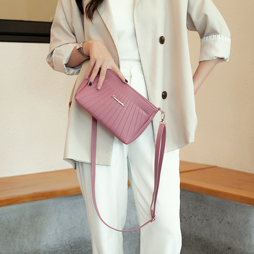 Women's Bags  New Fashion Trend Versatile Diamond Large Capacity Fashionable Middle-aged Mother Single Shoulder Crossbody Bag