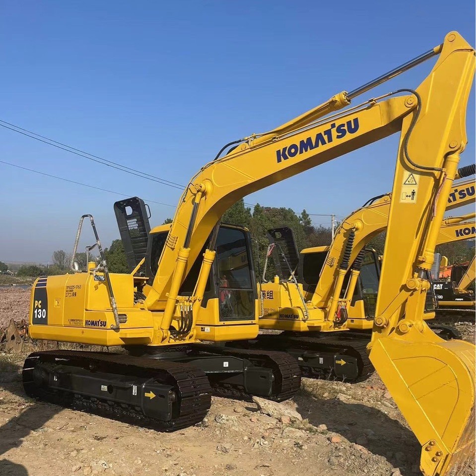 Exportaciones nacionales y extranjeras Volvo 140 Komatsu 130 Hitachi 120 San 135 mercado de excavadoras